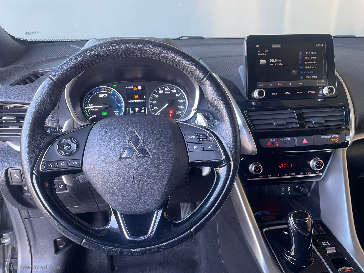 Eclipse Cross 2.4 4WD PHEV Instyle SDA - immagine 18