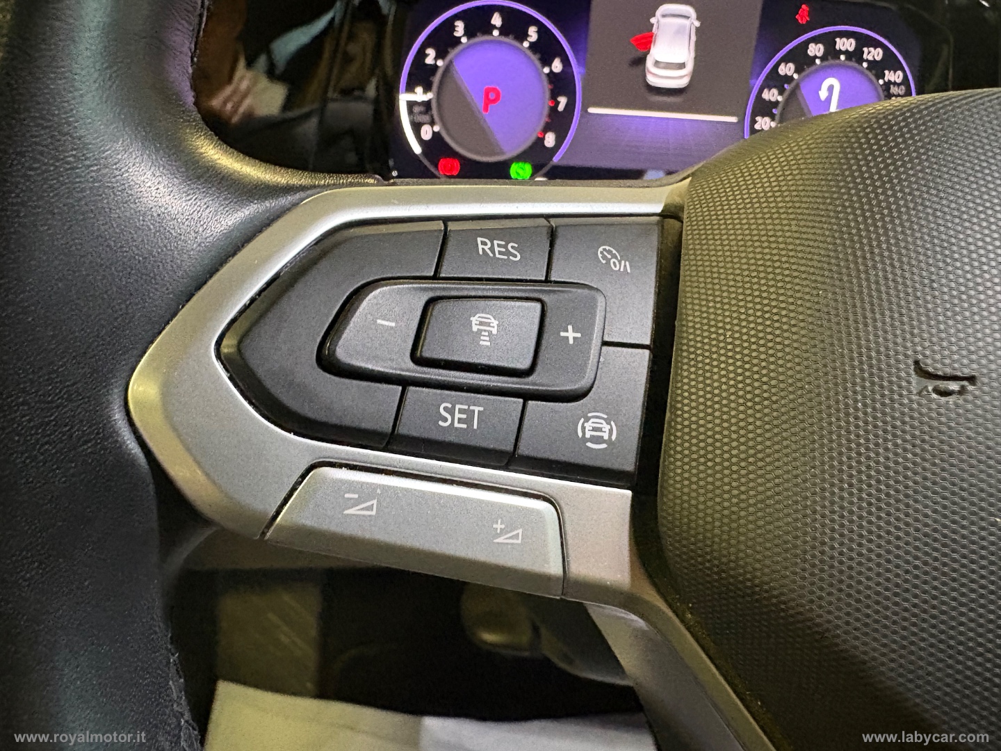Golf 1.0 eTSI DSG - immagine 18