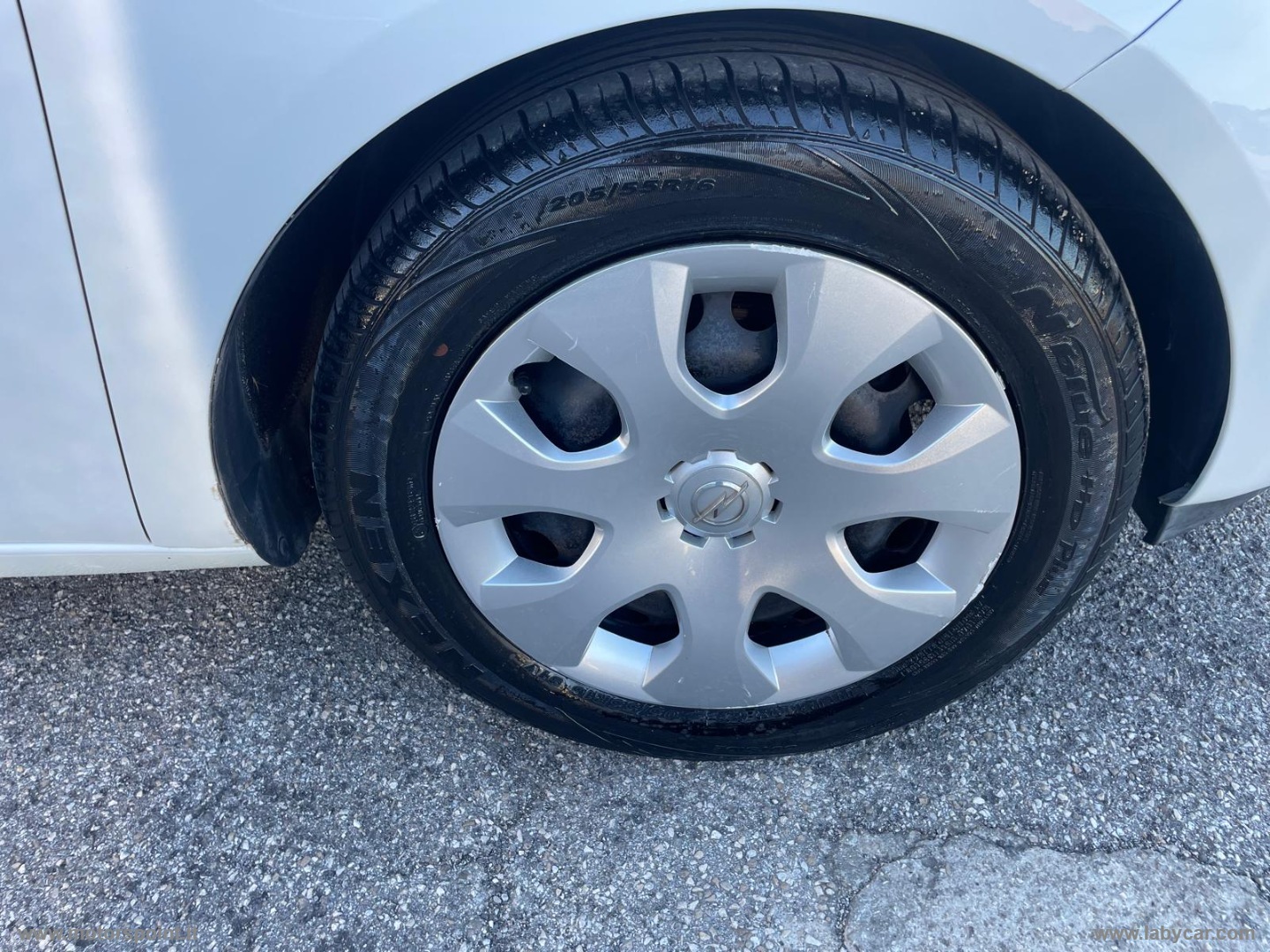 Meriva 1.4 100 CV Cosmo - immagine 18