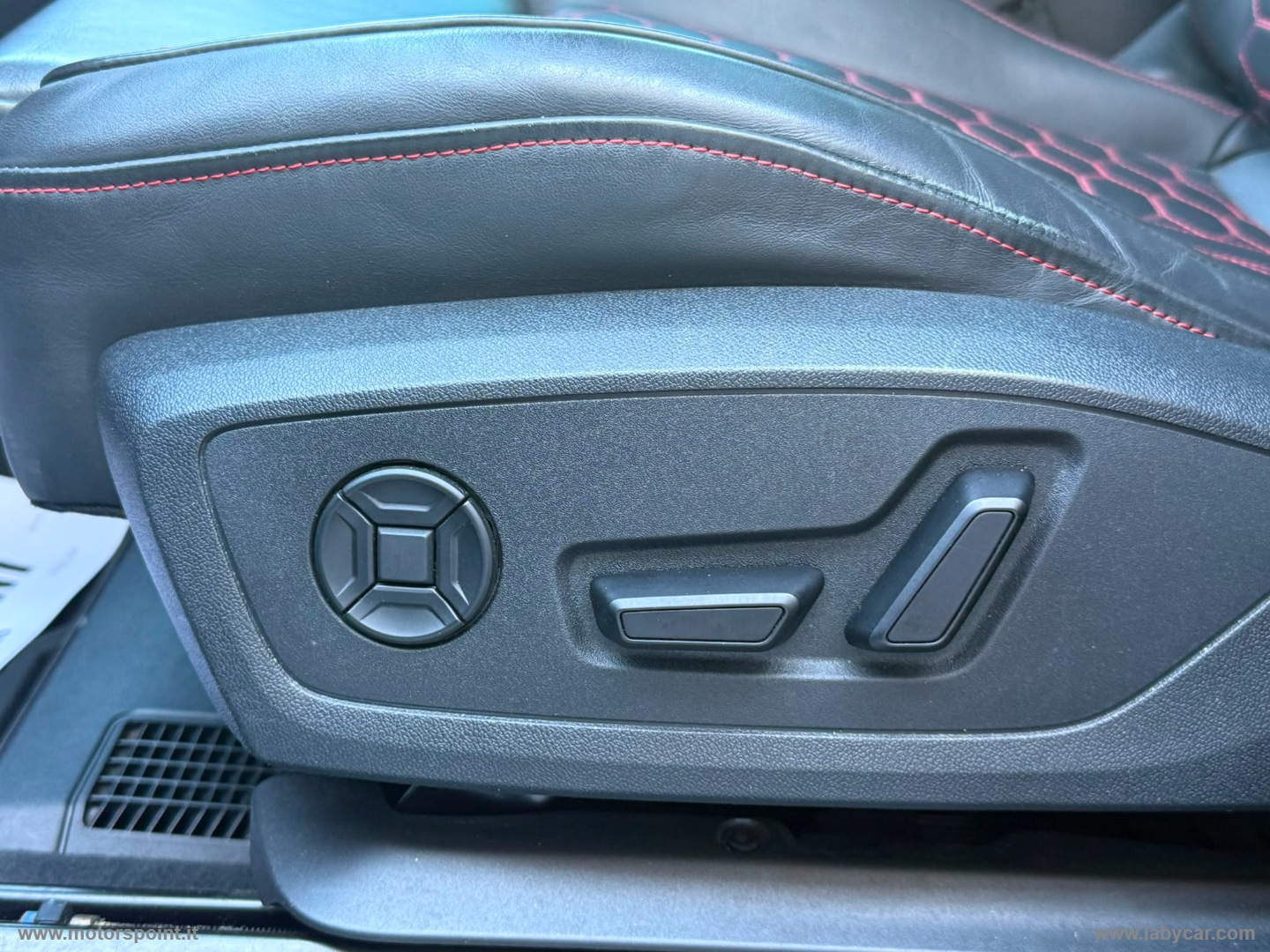 RS Q3 quattro S tronic - immagine 18