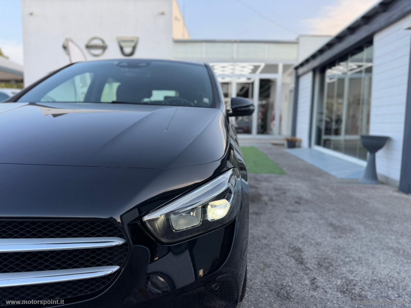 B 250 e hybrid EQ Business Extra PLUG-IN - immagine 18