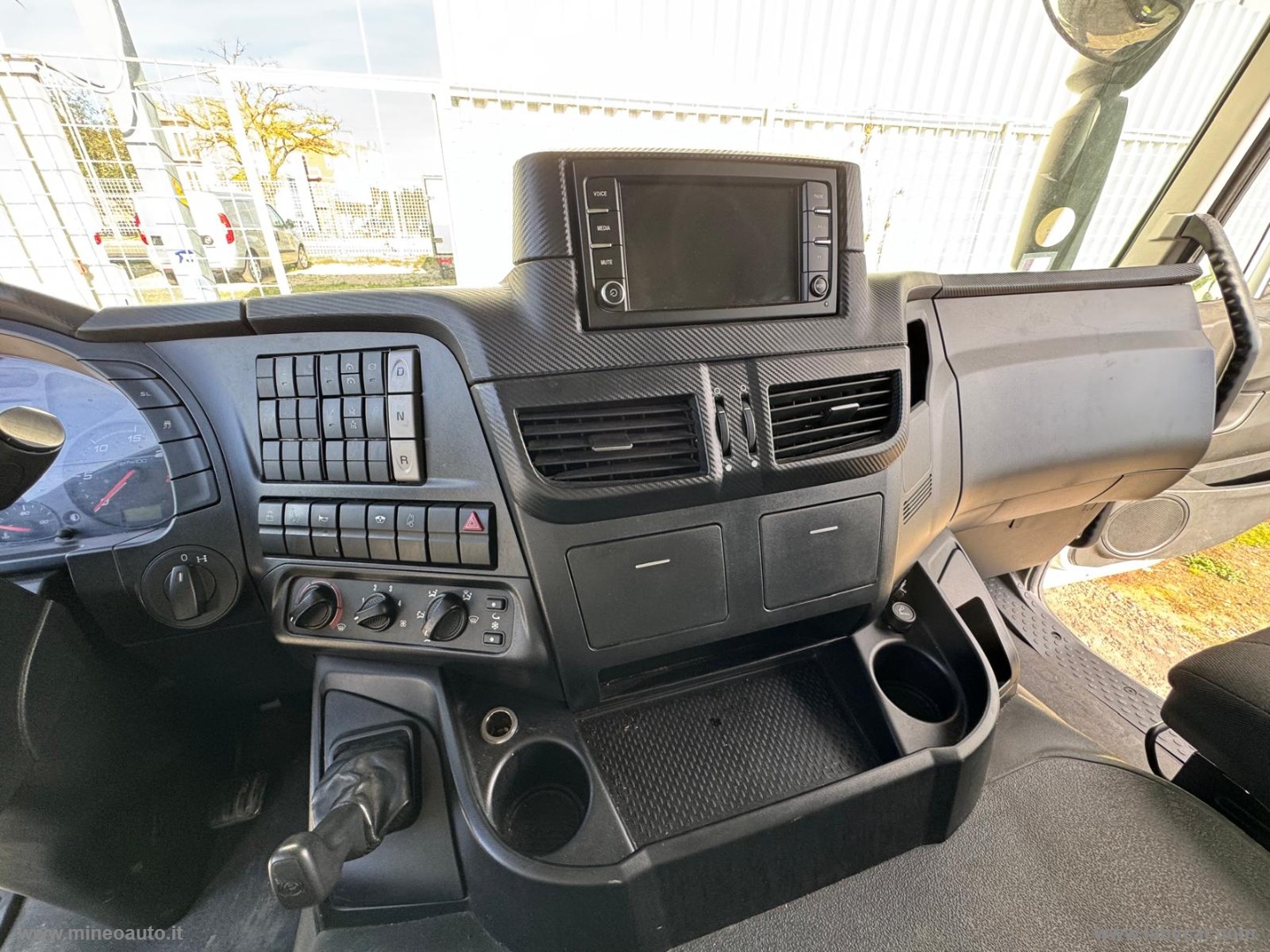 STRALIS HI-ROAD AT440S46T EURO 6 - immagine 18