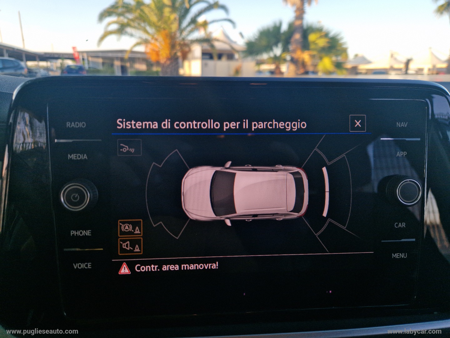 T-Roc 2.0 TDI SCR Style - immagine 18