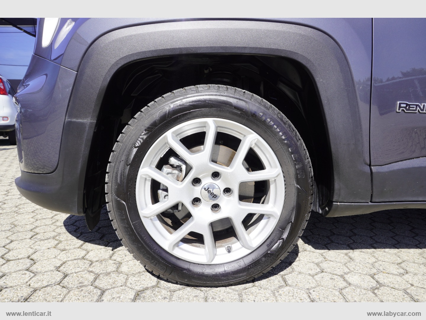 Renegade 1.5 T4 MHEV Limited - immagine 18