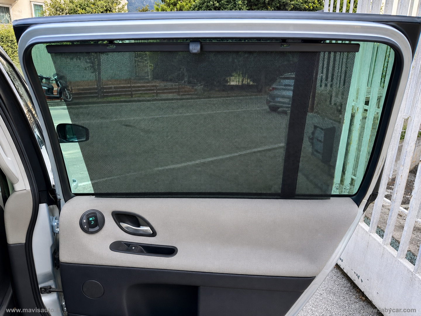 Espace 1.9 dCi Expression 7POSTI - immagine 18