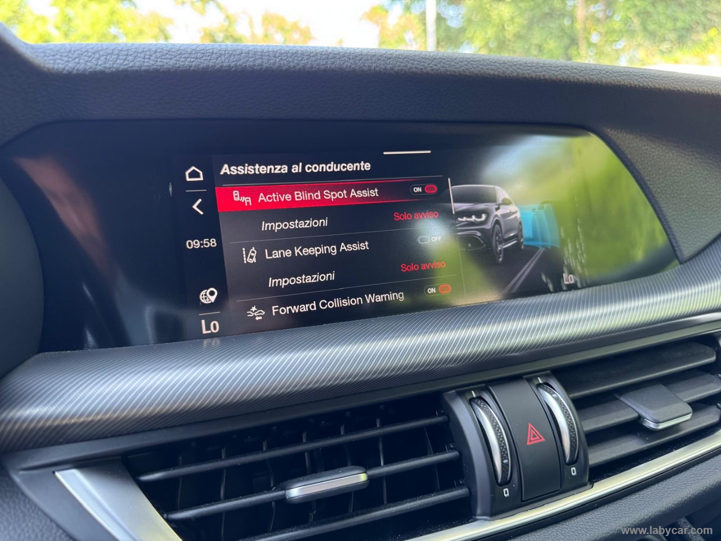 Alfa Romeo Stelvio 2.2 T.d. 160CV AT8 RWD Sprint - Immagine 18