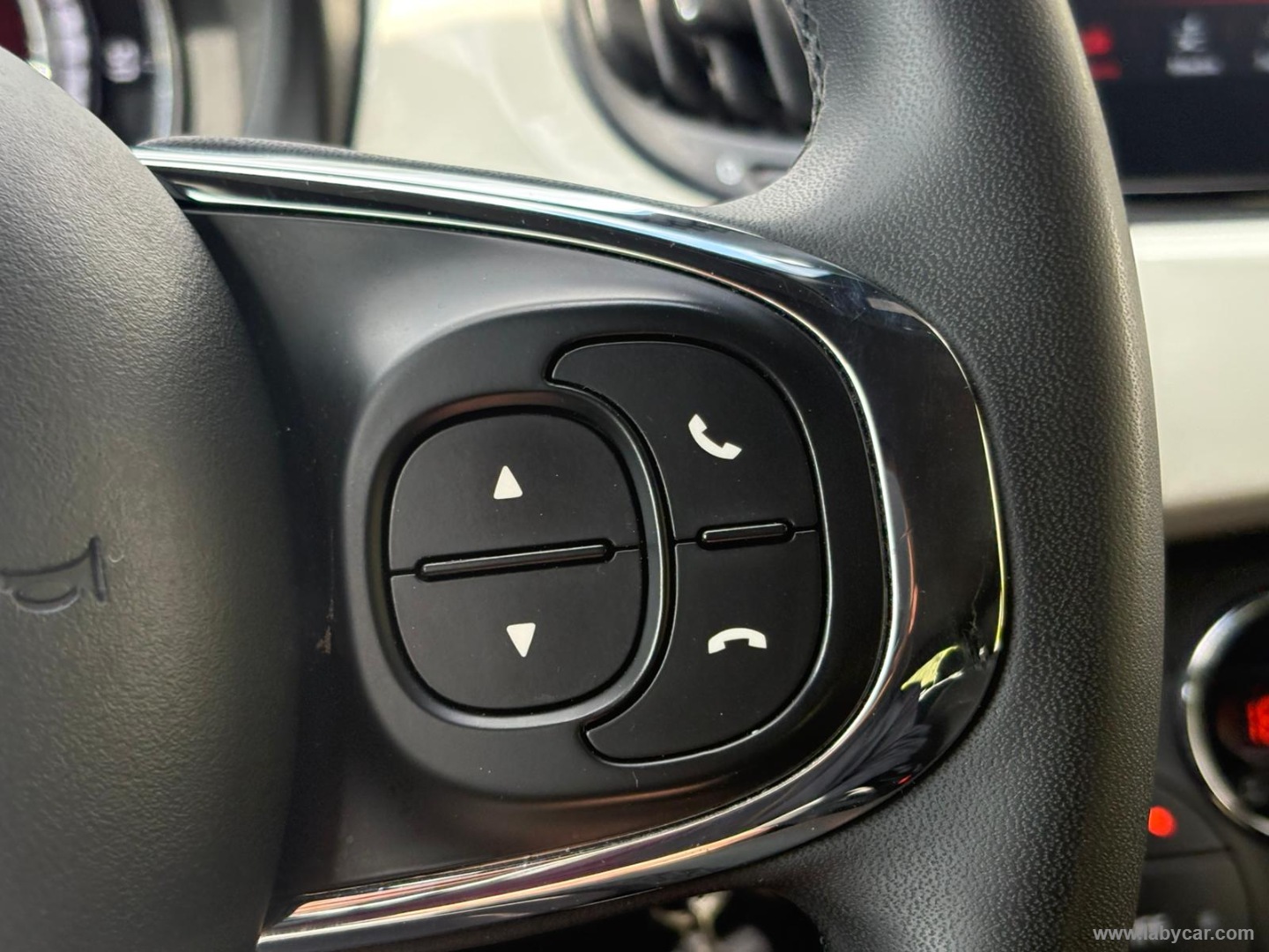 500 C 1.0 Hybrid Dolcevita - immagine 18