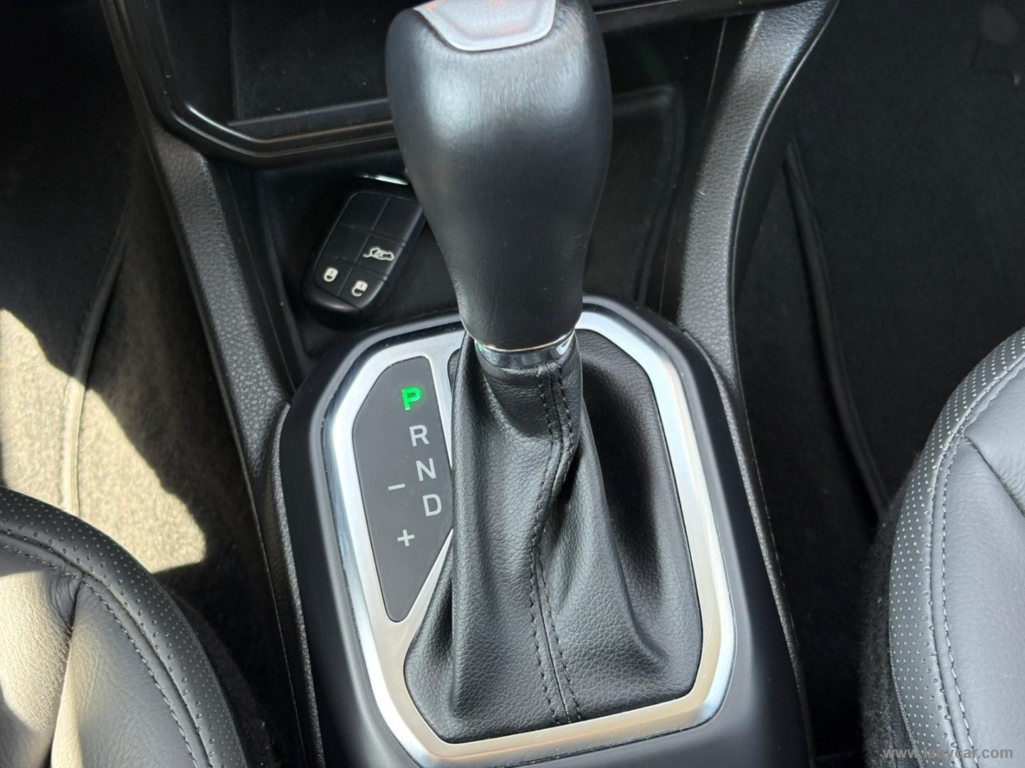 Renegade 1.5 T4 MHEV Limited - immagine 18