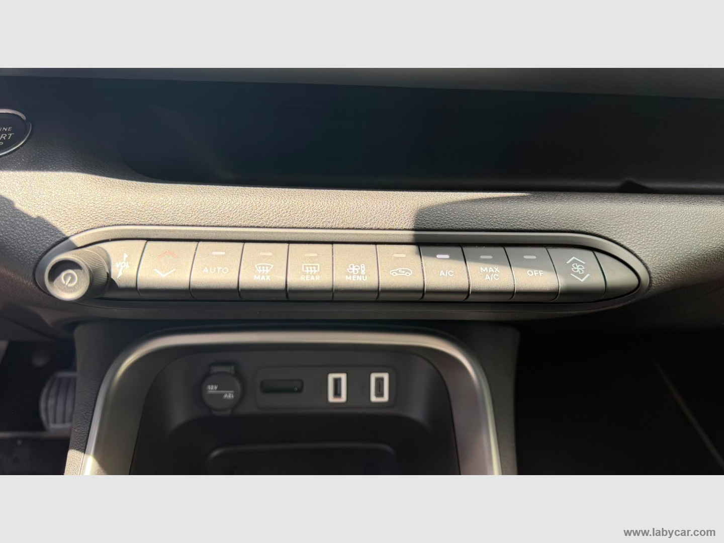 Jeep Avenger 1.2 Turbo Summit - Immagine 18