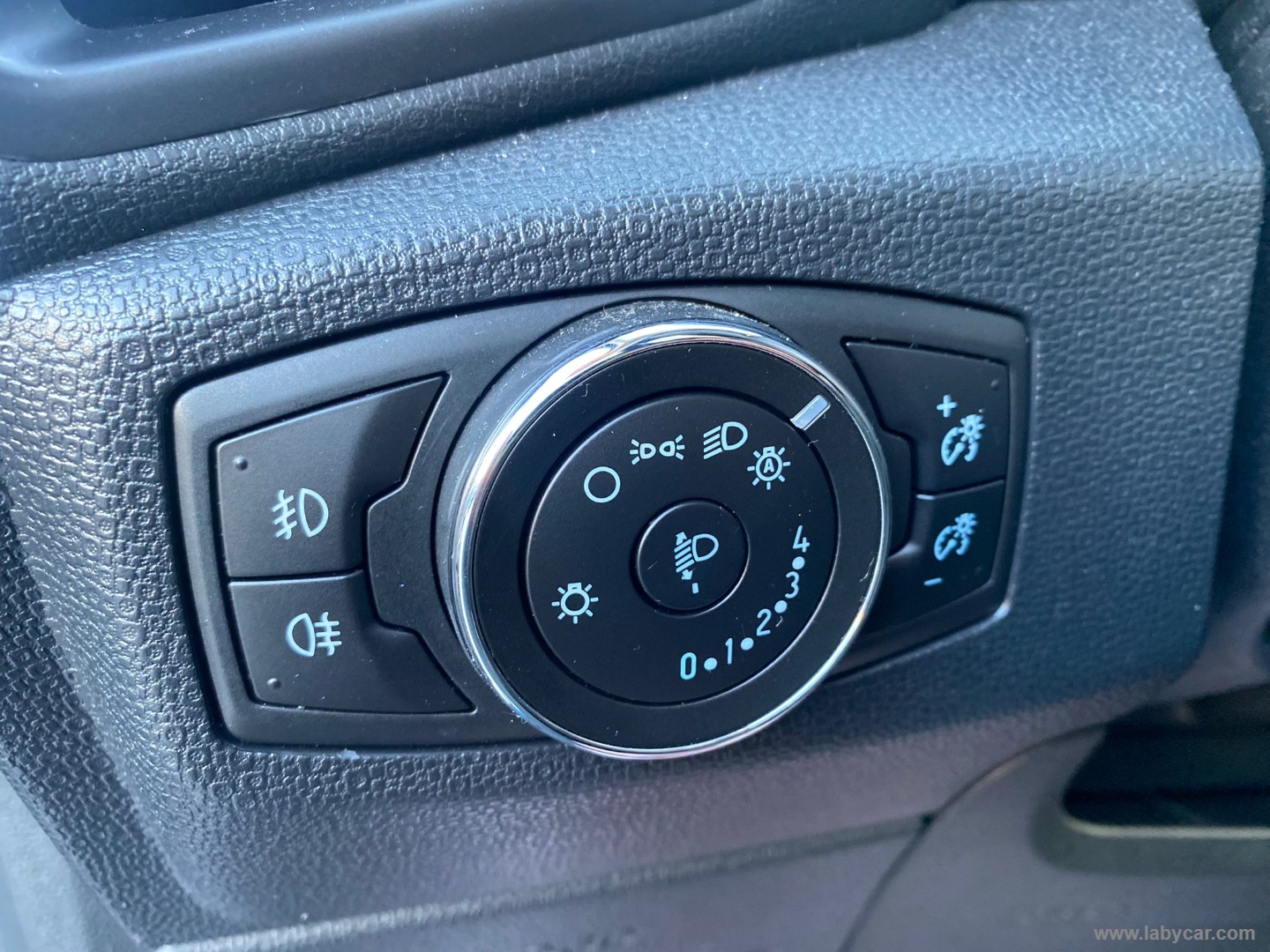 EcoSport 1.0 EcoBoost 100 CV Titanium - immagine 18