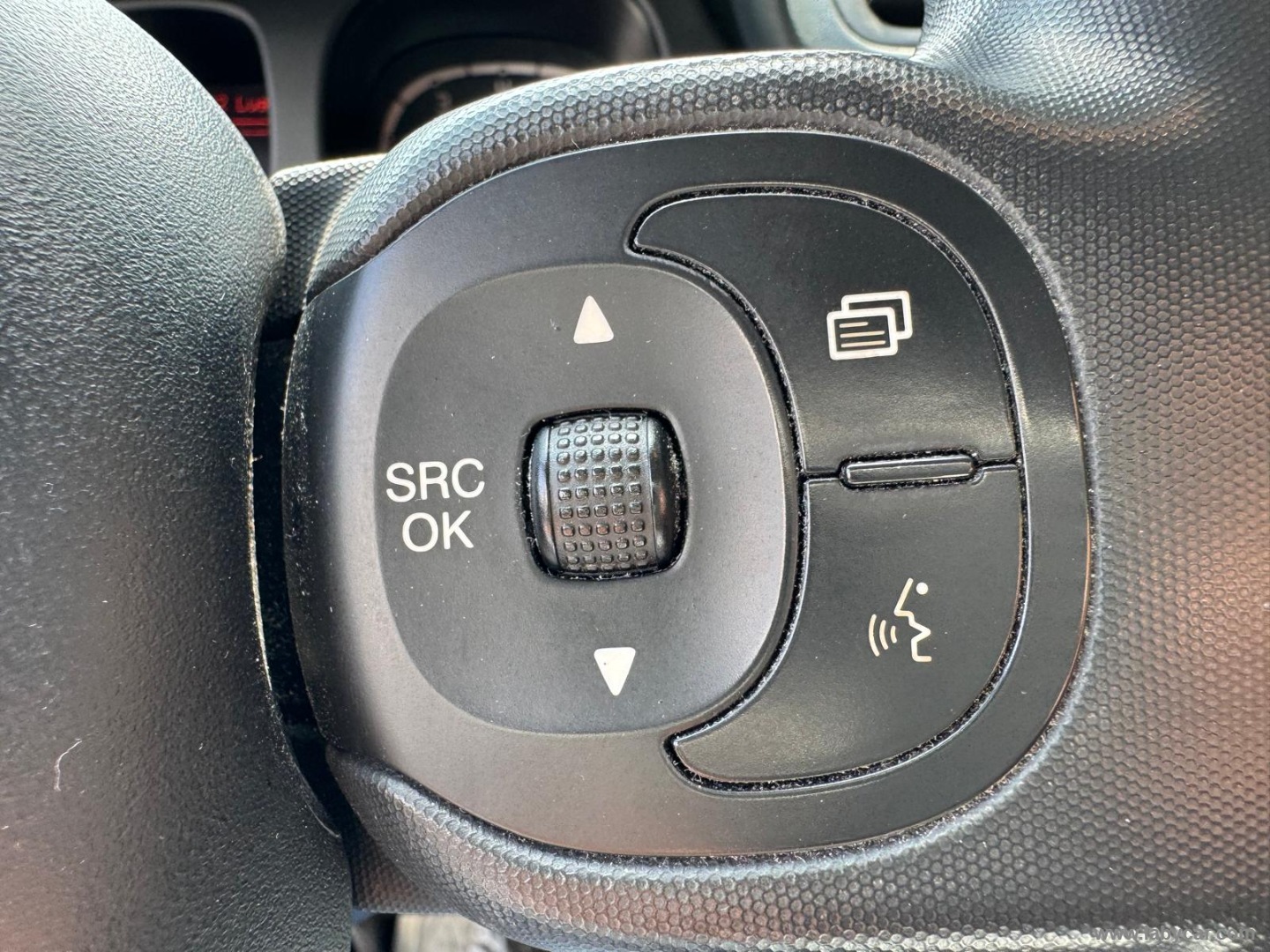 Fiat Panda 1.0 FireFly S&S Hybrid - Immagine 18