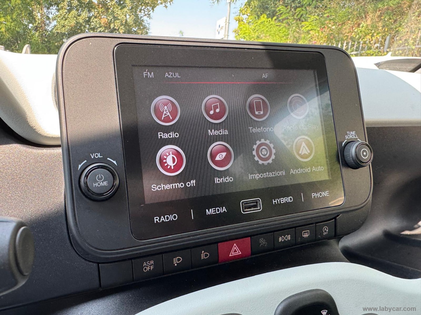 Fiat Panda 1.0 FireFly S&S Hybrid Pandina - Immagine 18
