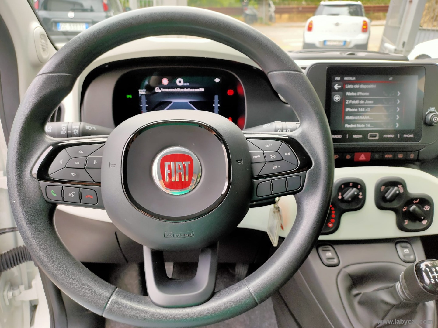 Fiat Panda 1.0 FireFly S&S Hybrid Pandina - Immagine 18