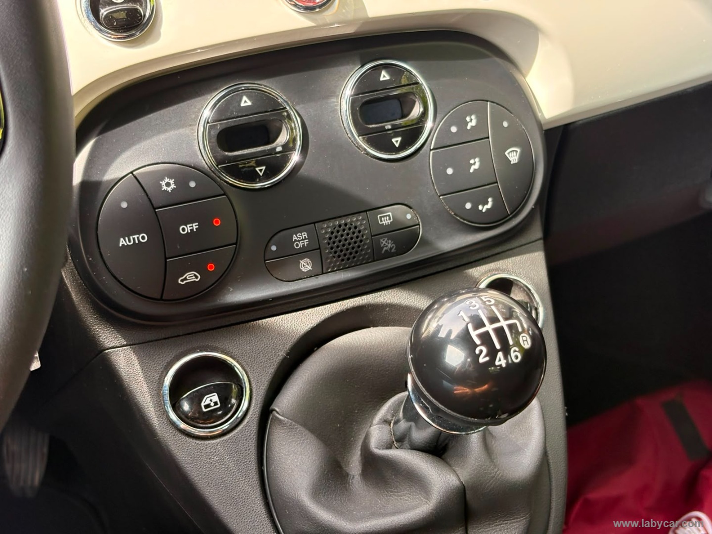 Fiat 500 C 1.0 Hybrid Dolcevita - Immagine 18
