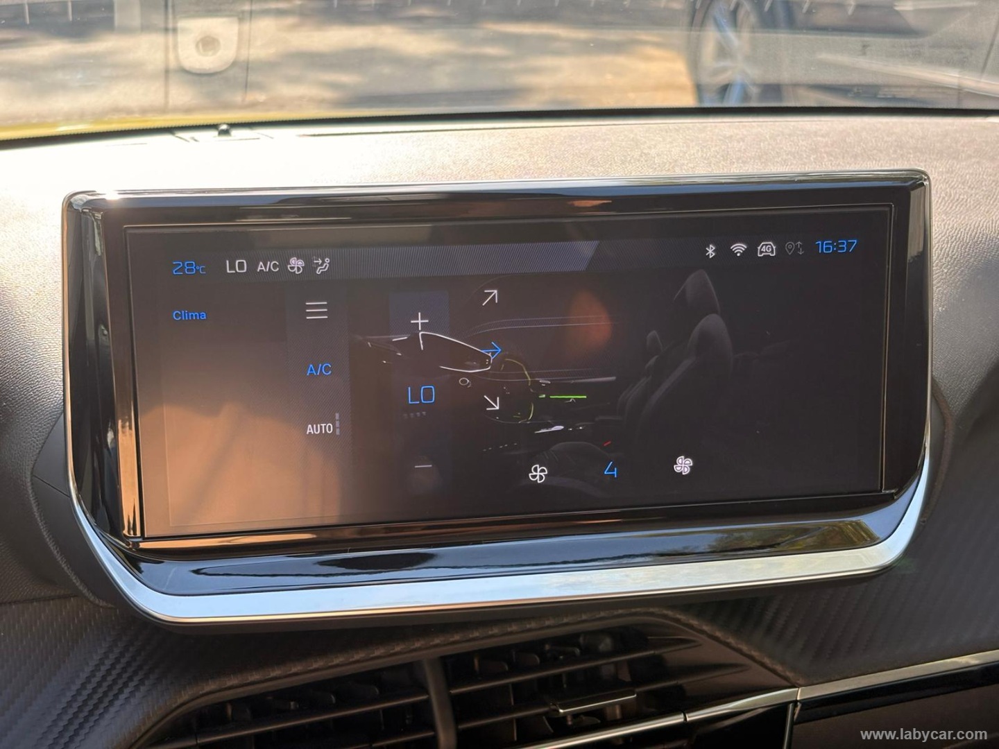 Peugeot 208 Hybrid 110 e-DCS6 Allure - Immagine 18