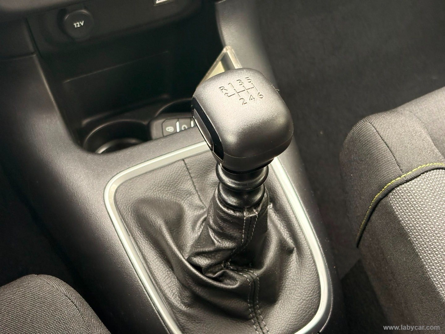 Citroën C3 PureTech 110 S&S Shine - Immagine 18