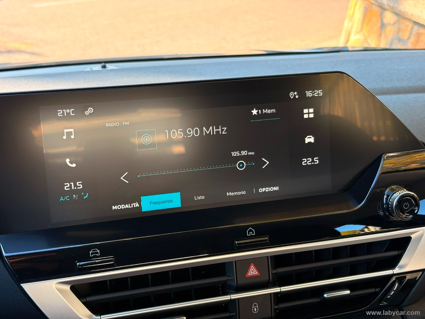 Citroën C4 Hybrid 110 e-DCS6 You - Immagine 18
