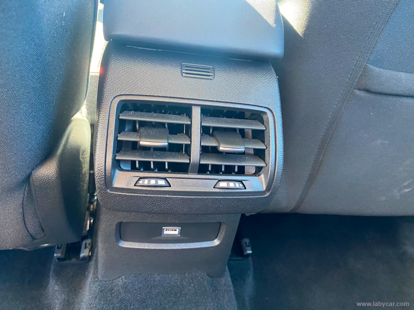 Citroën C4 Hybrid 145 e-DCS6 Plus - Immagine 18
