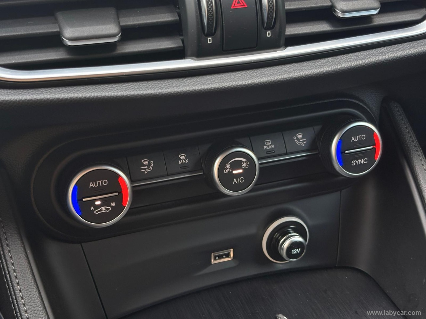 Alfa Romeo Stelvio 2.2 T.diesel 160CV AT8 RWD Sp-T. - Immagine 18