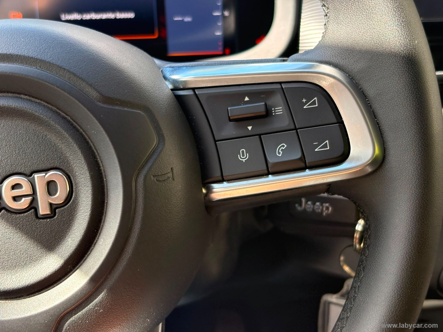 Jeep Avenger 1.2 Turbo Altitude - Immagine 18