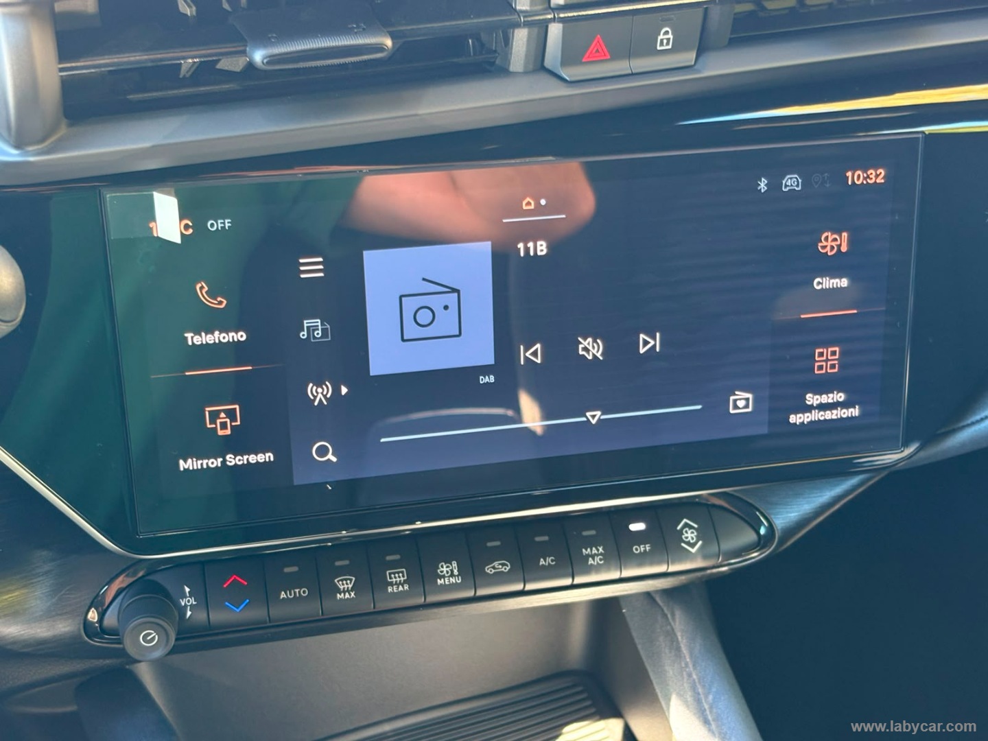 Alfa Romeo Junior 1.2 145 CV Hybrid eDCT6 - Immagine 18