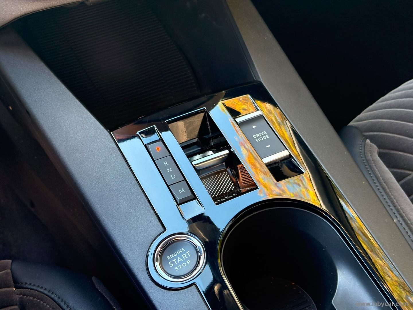Lancia Ypsilon Hybrid e-DCT LX - Immagine 18