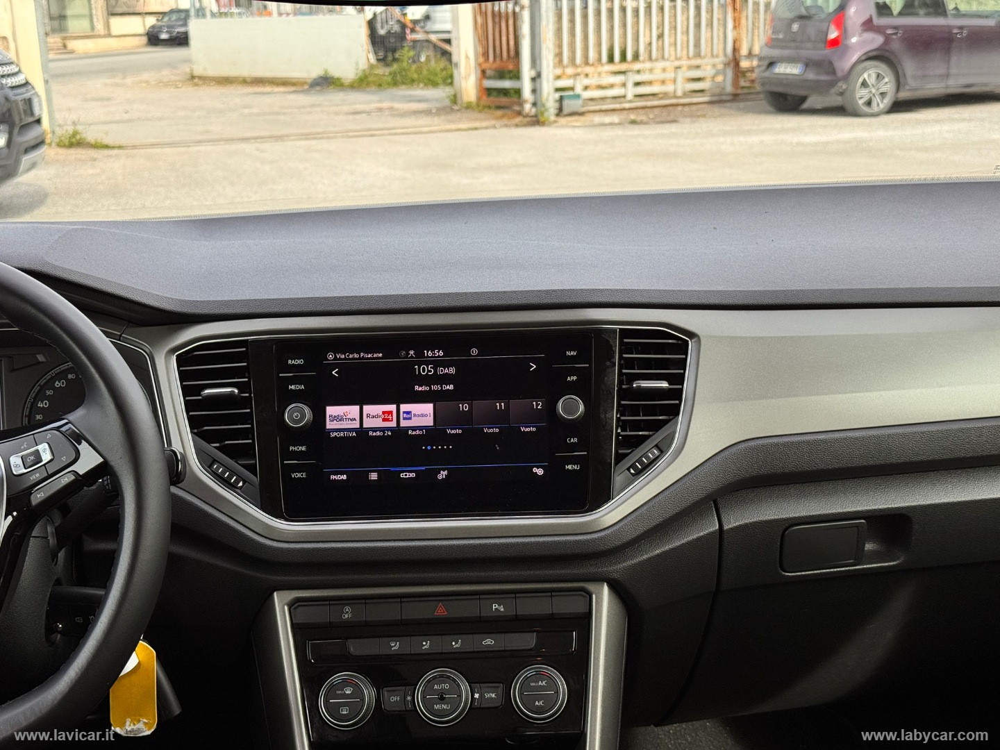 T-Roc 2.0 TDI SCR Style - immagine 18