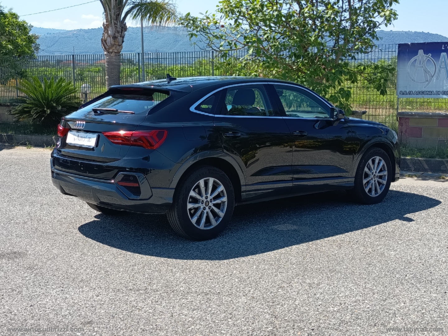 Q3 SPB 35 TDI S tronic Business Plus - immagine 18