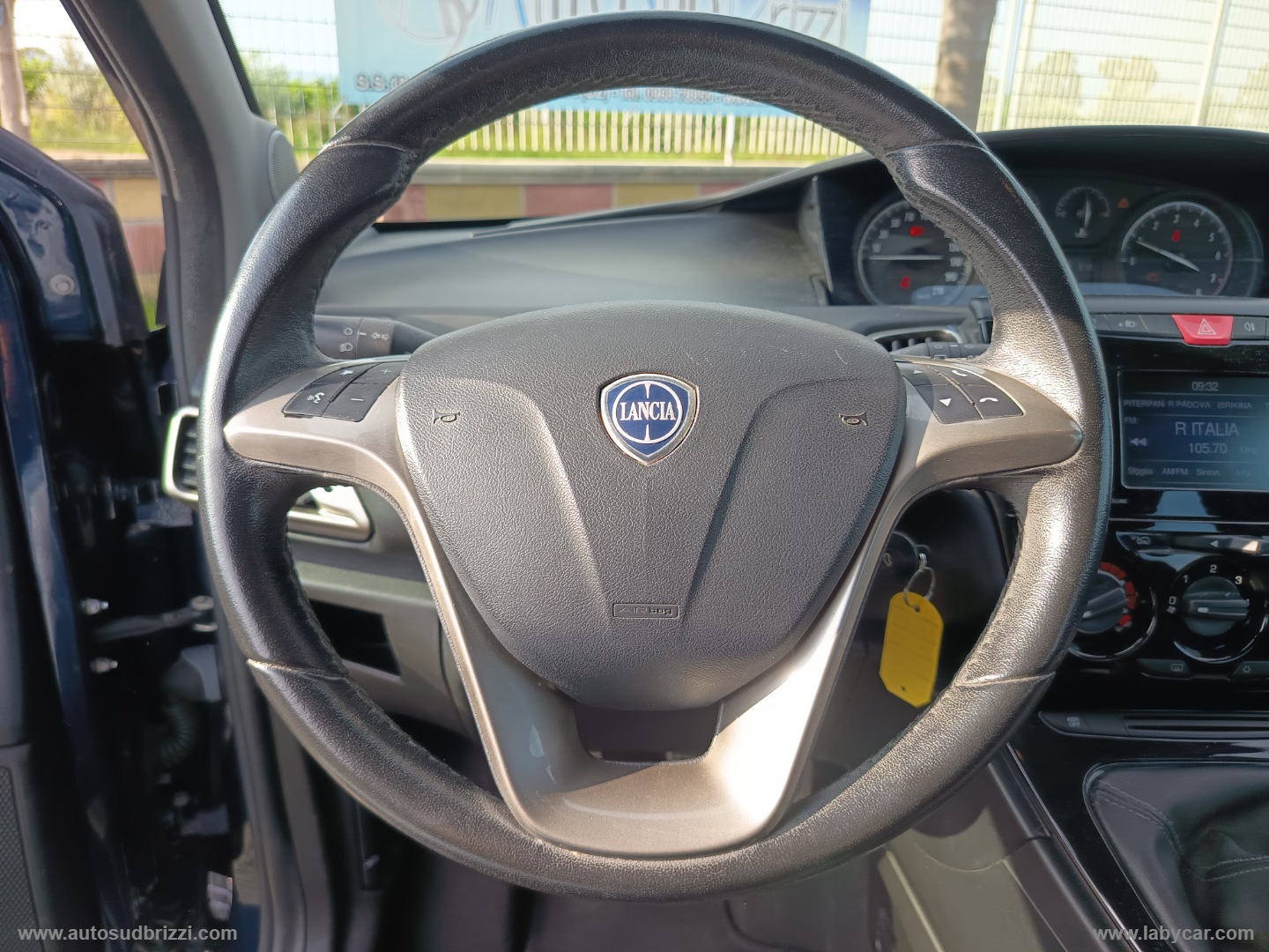 Ypsilon 1.2 69 CV 5p. S&S Gold - immagine 18