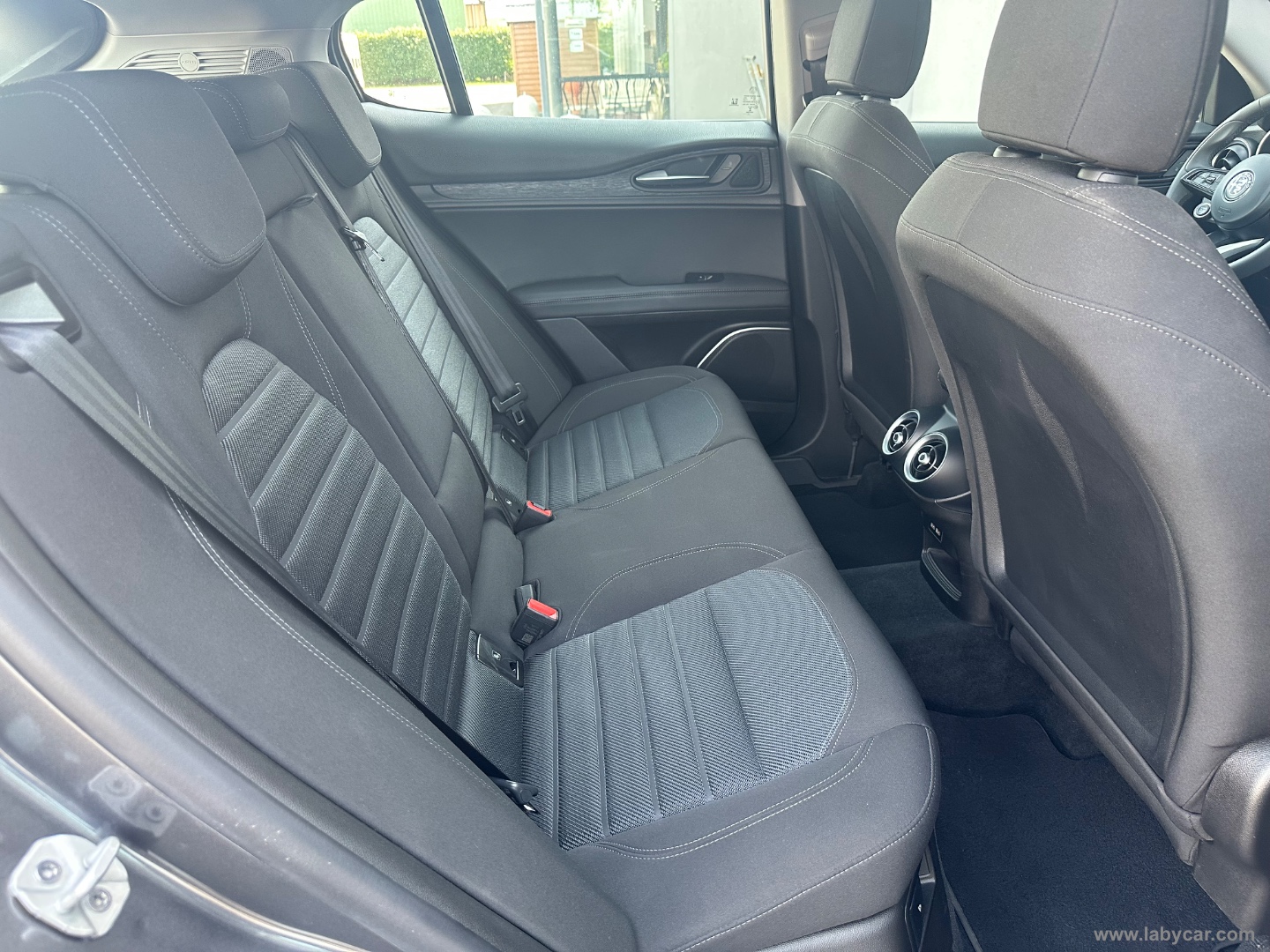 Stelvio 2.2 T.diesel 190 CV AT8 Q4 Bus. - immagine 18