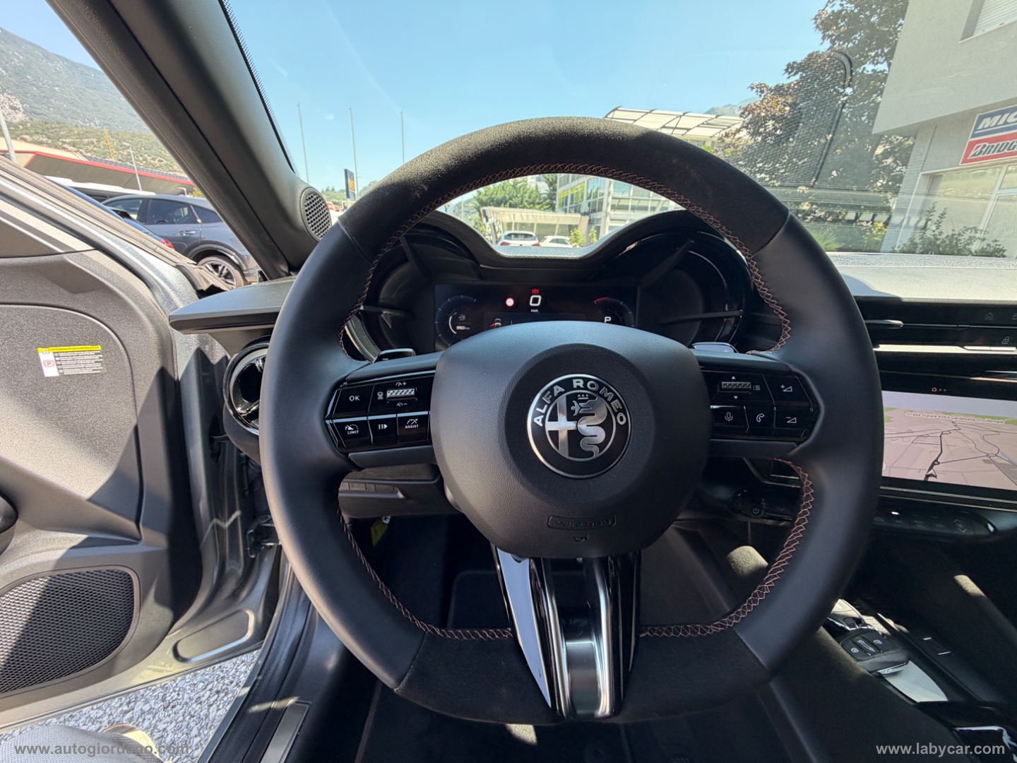 Junior 1.2 145CV Hybrid eDCT6 Q4 Intensa - immagine 18