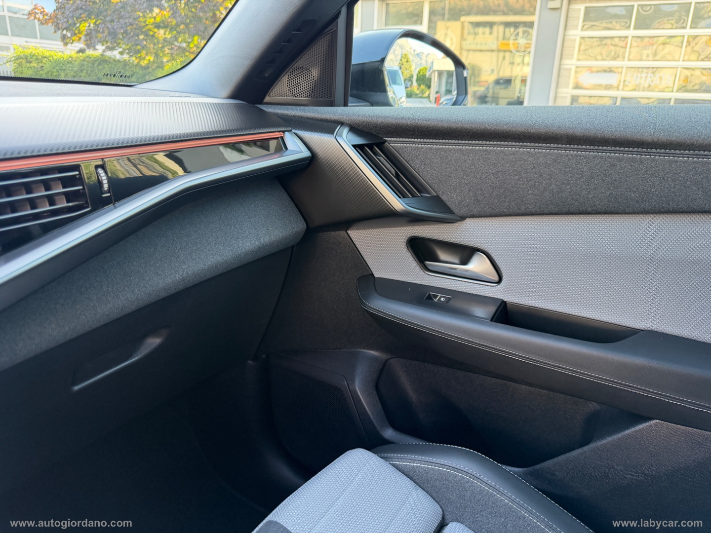 Grandland 1.2 Hybrid 145 CV EDCT GS - immagine 18