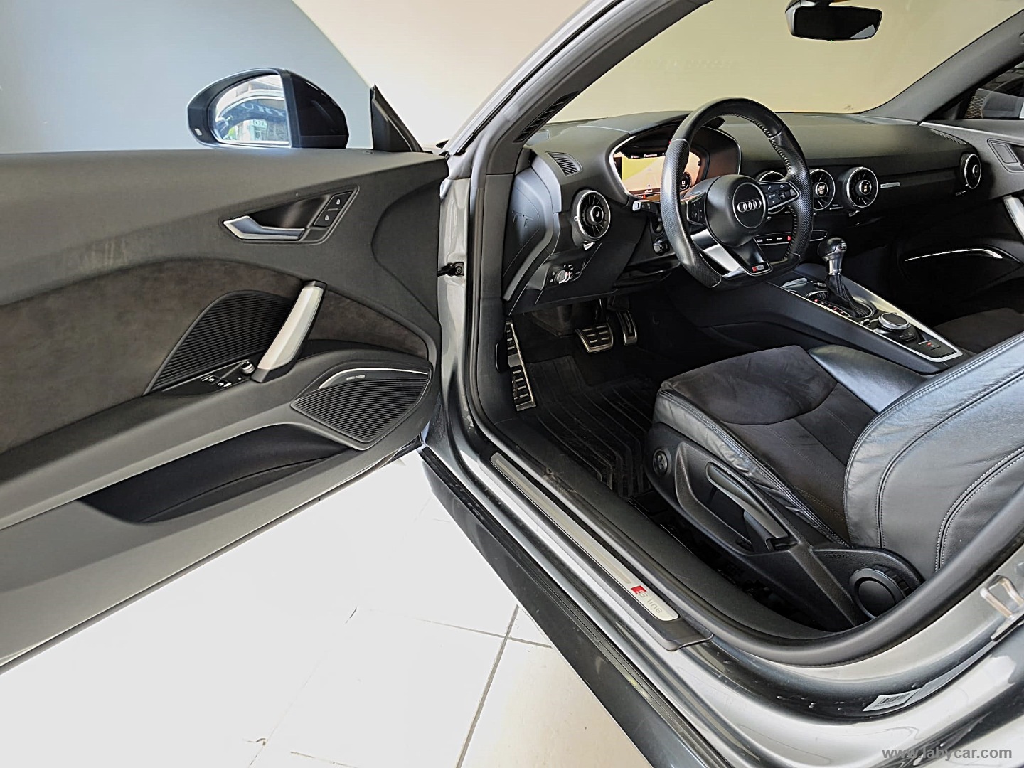 TT Coupé 2.0 TFSI quattro S tr. S line 230CV*MATRIX - immagine 18