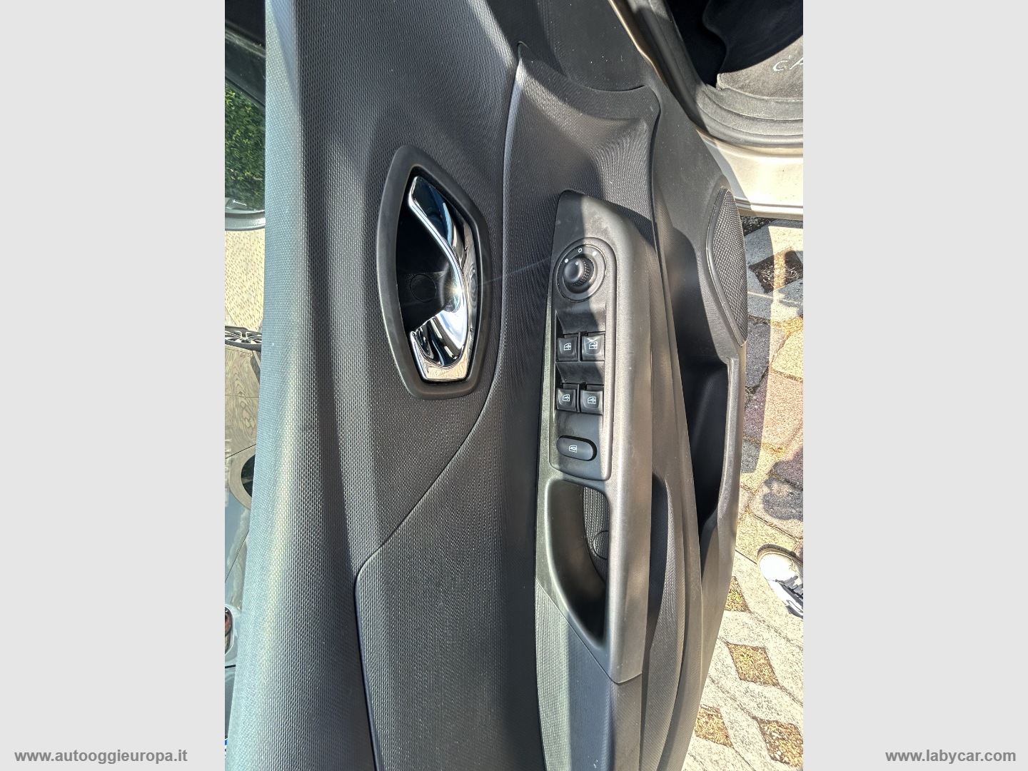 Captur TCe 12V 90 CV S&S Energy Zen - immagine 18