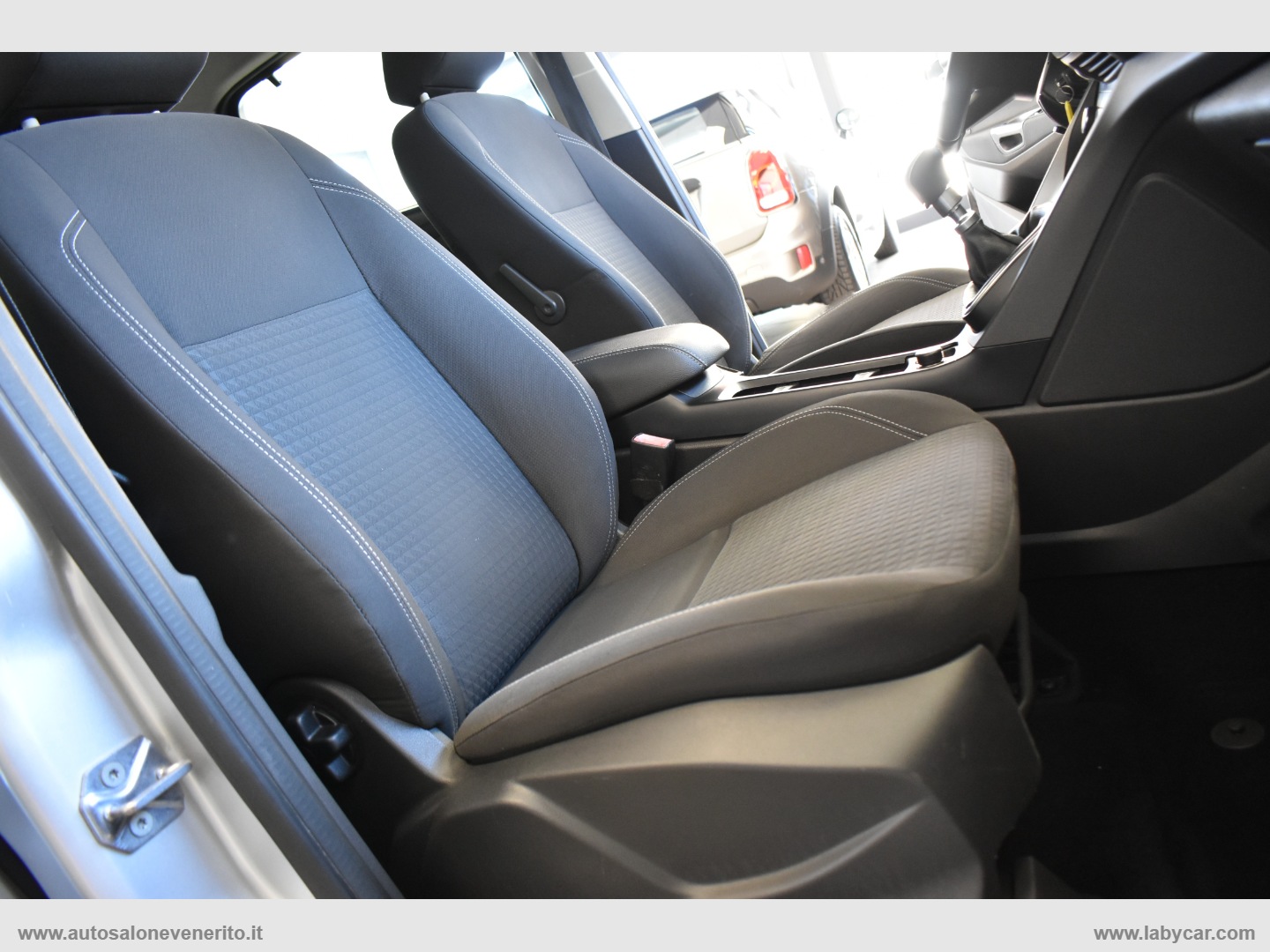 C-Max 1.5 TDCi 120 CV S&S Plus - immagine 18