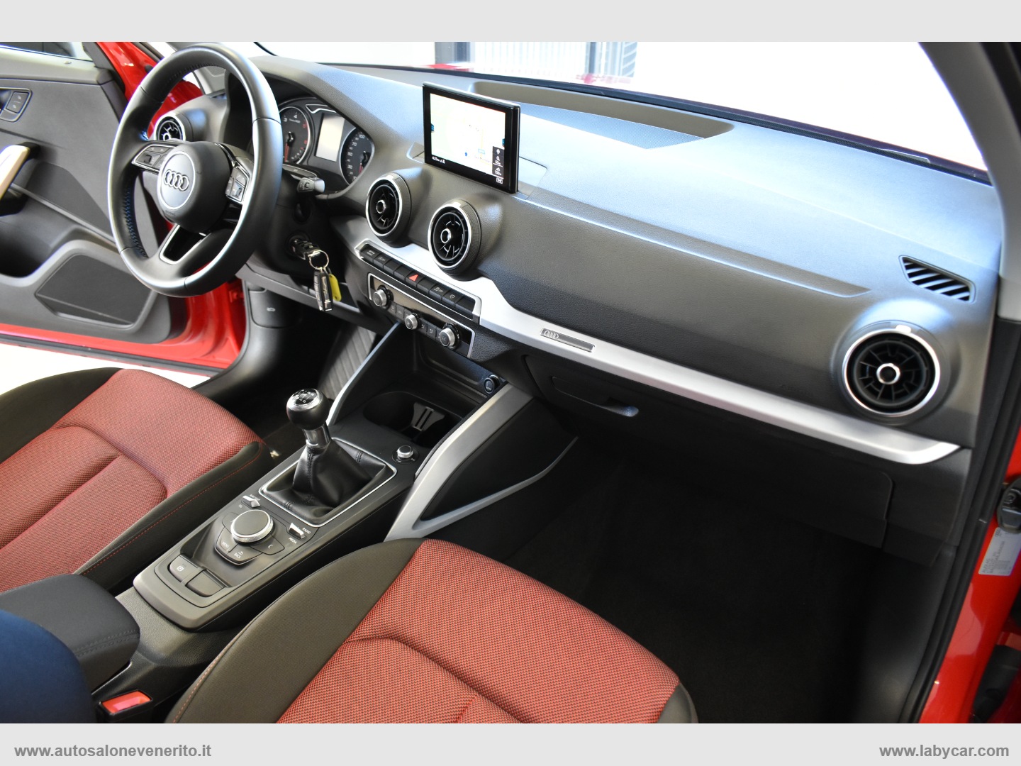 Q2 30 TDI S tronic Identity Black - immagine 18