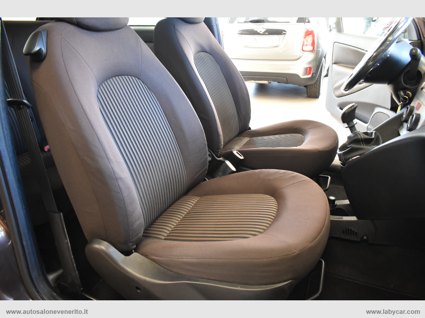 Ypsilon 1.2 Versus - immagine 18