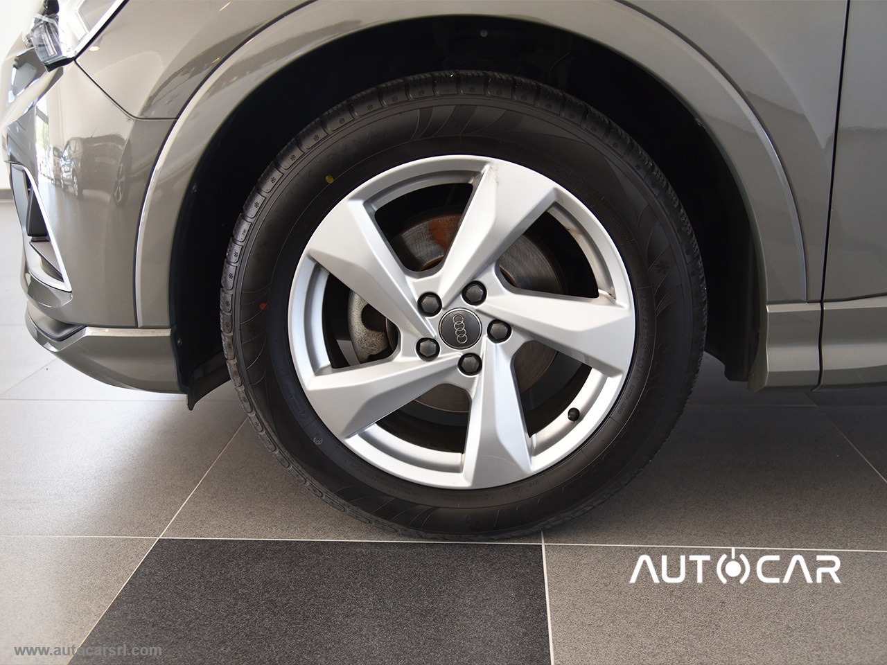 Q3 35 2.0 TDI quattro Business Advanced - immagine 18