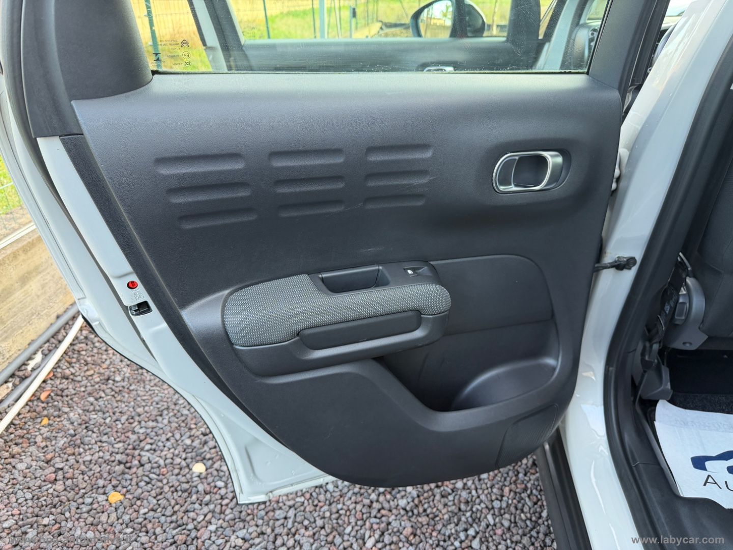 C3 Aircross BlueHDi 100 S&S Shine - immagine 18