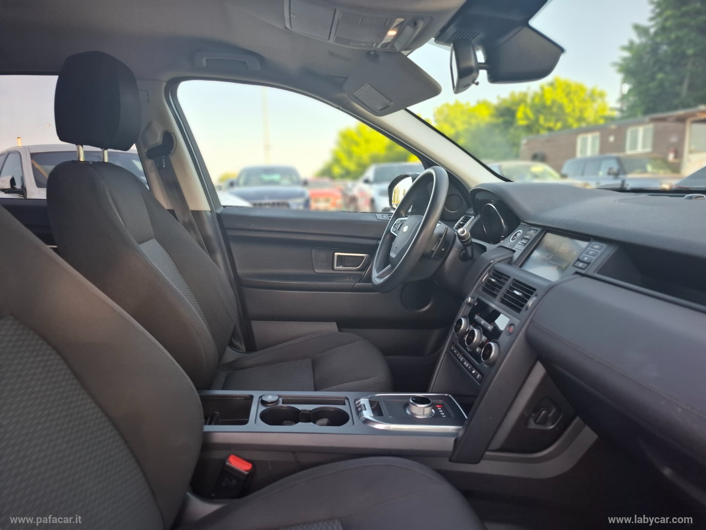Discovery Sport 2.0 TD4 150 CV Pure - immagine 18
