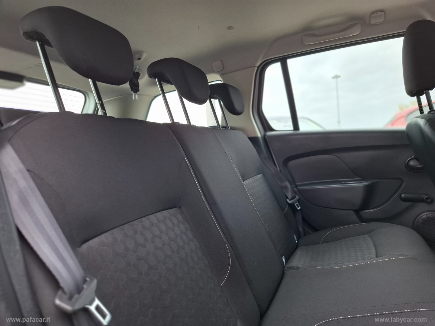 Logan MCV 1.5 dCi 8V 75 CV S&S Ambiance - immagine 18