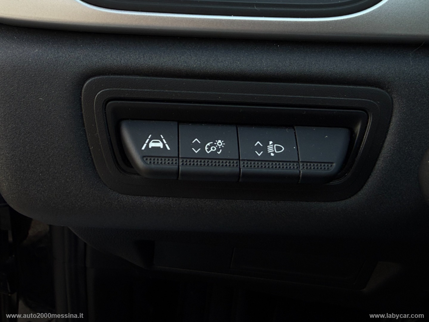 Captur TCe 140 CV EVOLUTION - immagine 18