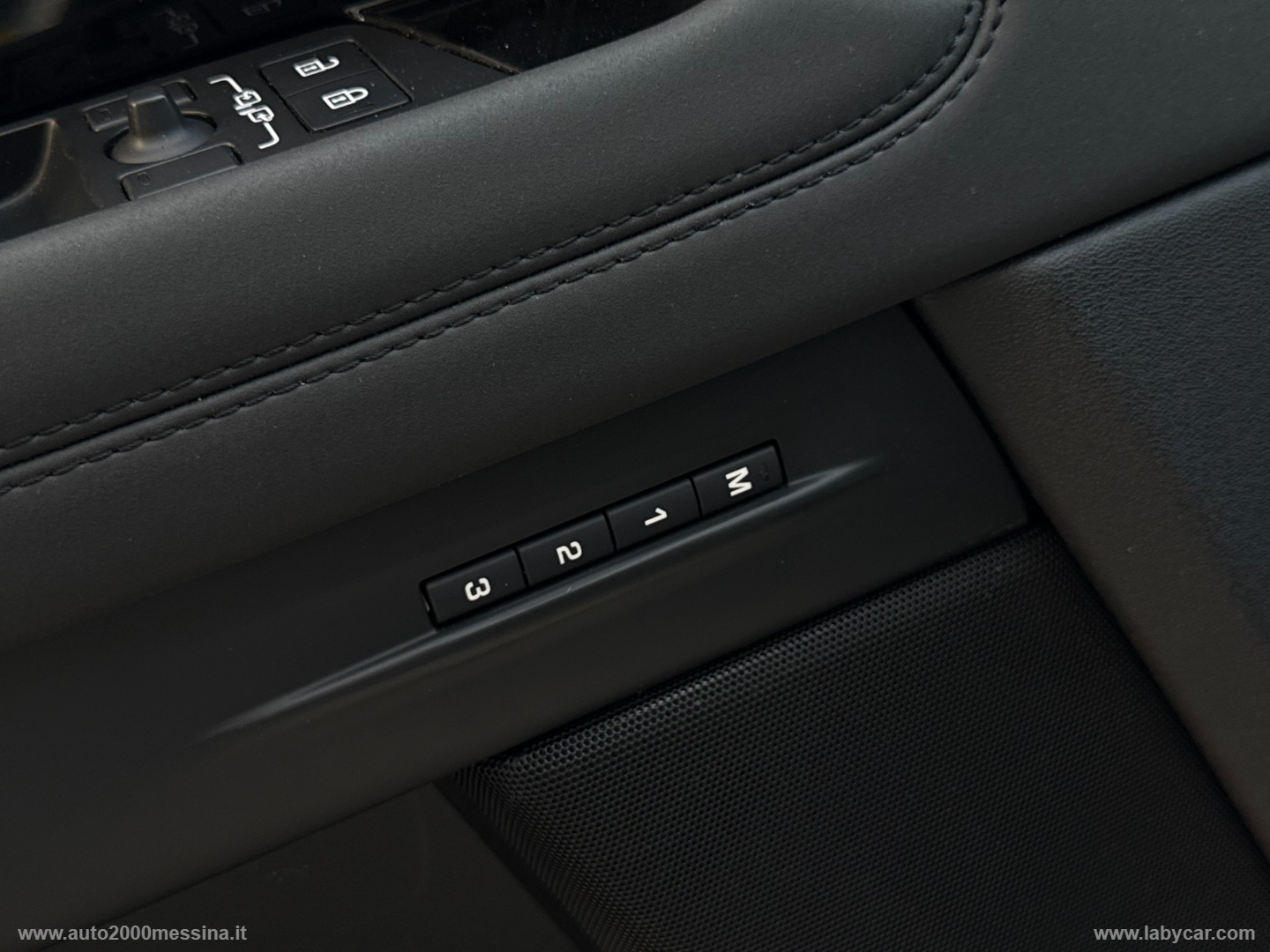 RR Evoque 2.0D I4 163 CV AWD Auto SE - immagine 18