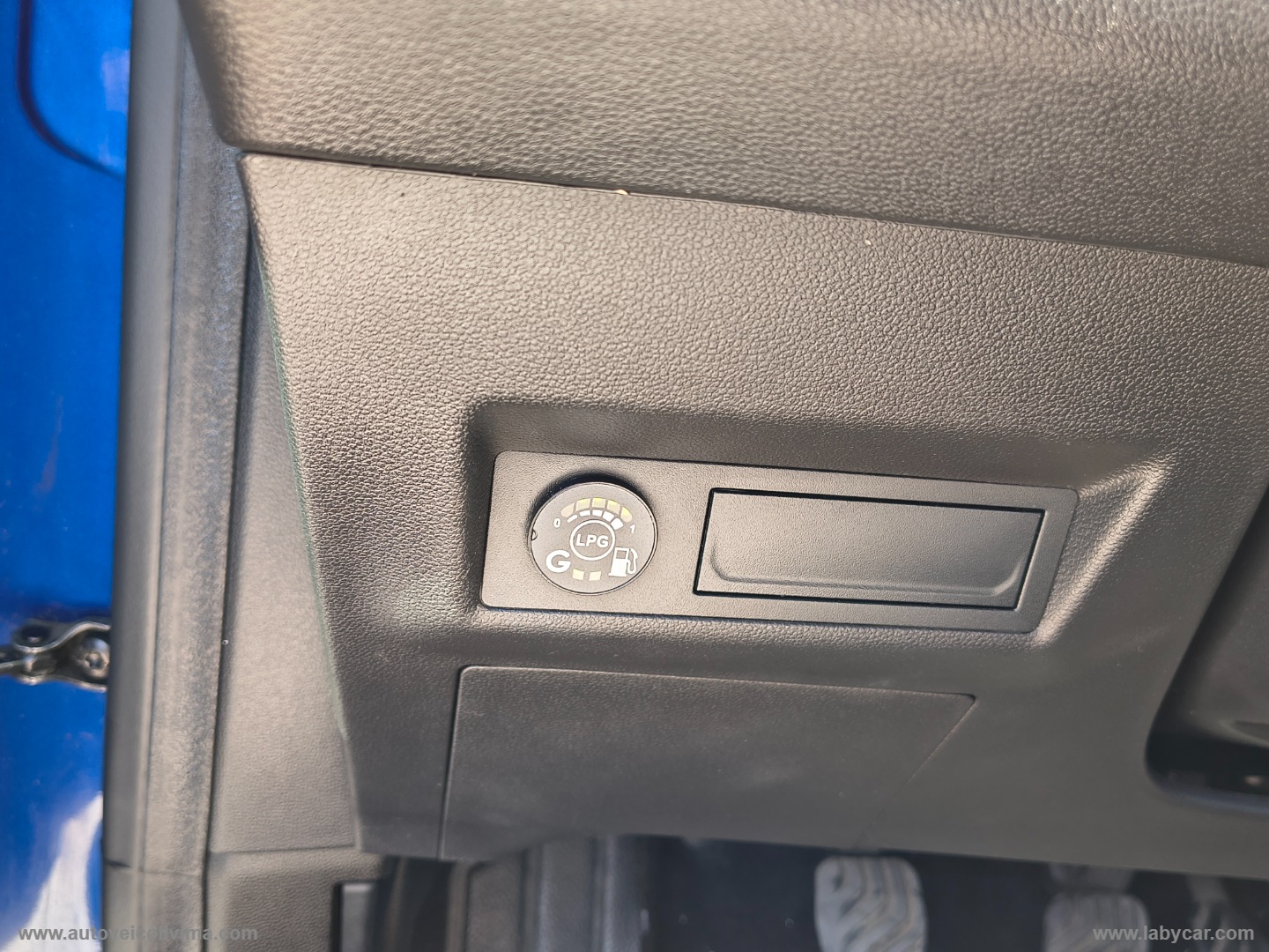 Captur TCe 12V 100 CV GPL Zen - immagine 18