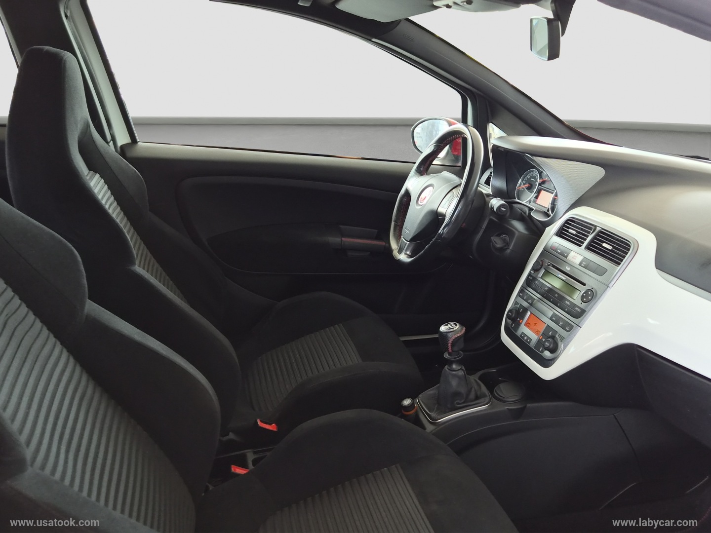Grande Punto 1.4 T-Jet 16V 3p. 38.000 KM - UNICO PROPRIETARIO - 100% ORIGINALE - immagine 18