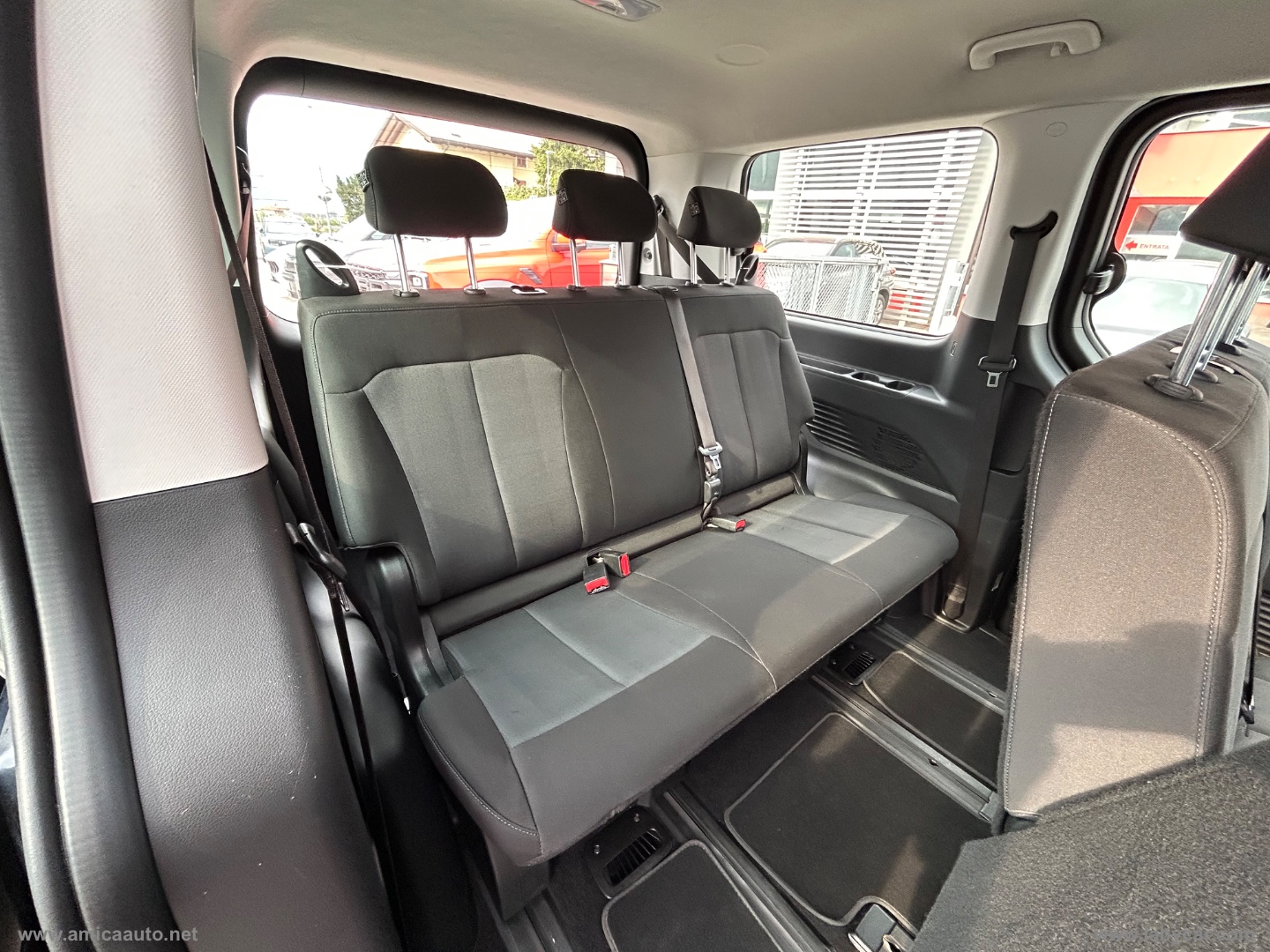 Staria 2.2 AT 2WD 9 posti Wagon DIESEL - immagine 18