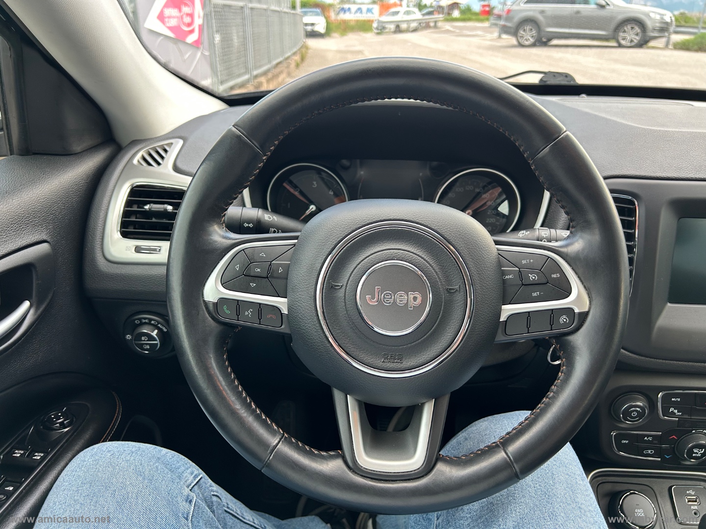 Compass 2.0 Mjt II aut. 4WD Longitude - immagine 18