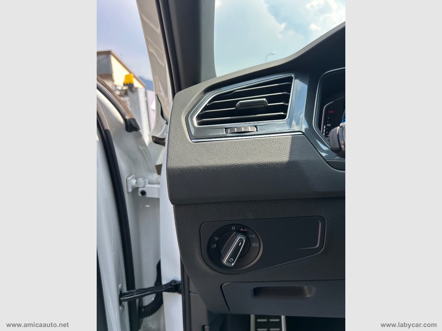 Tiguan 2.0 TDI 150CV SCR DSG 4MOT.R-Line - immagine 18