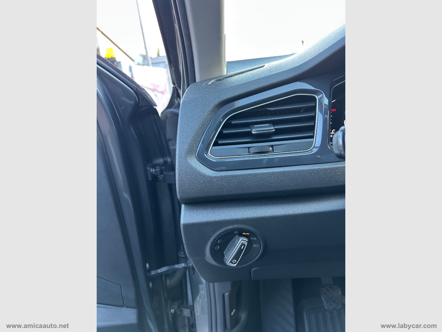 T-Roc 1.6 TDI SCR Advanced BlueMot.Tech. - immagine 18