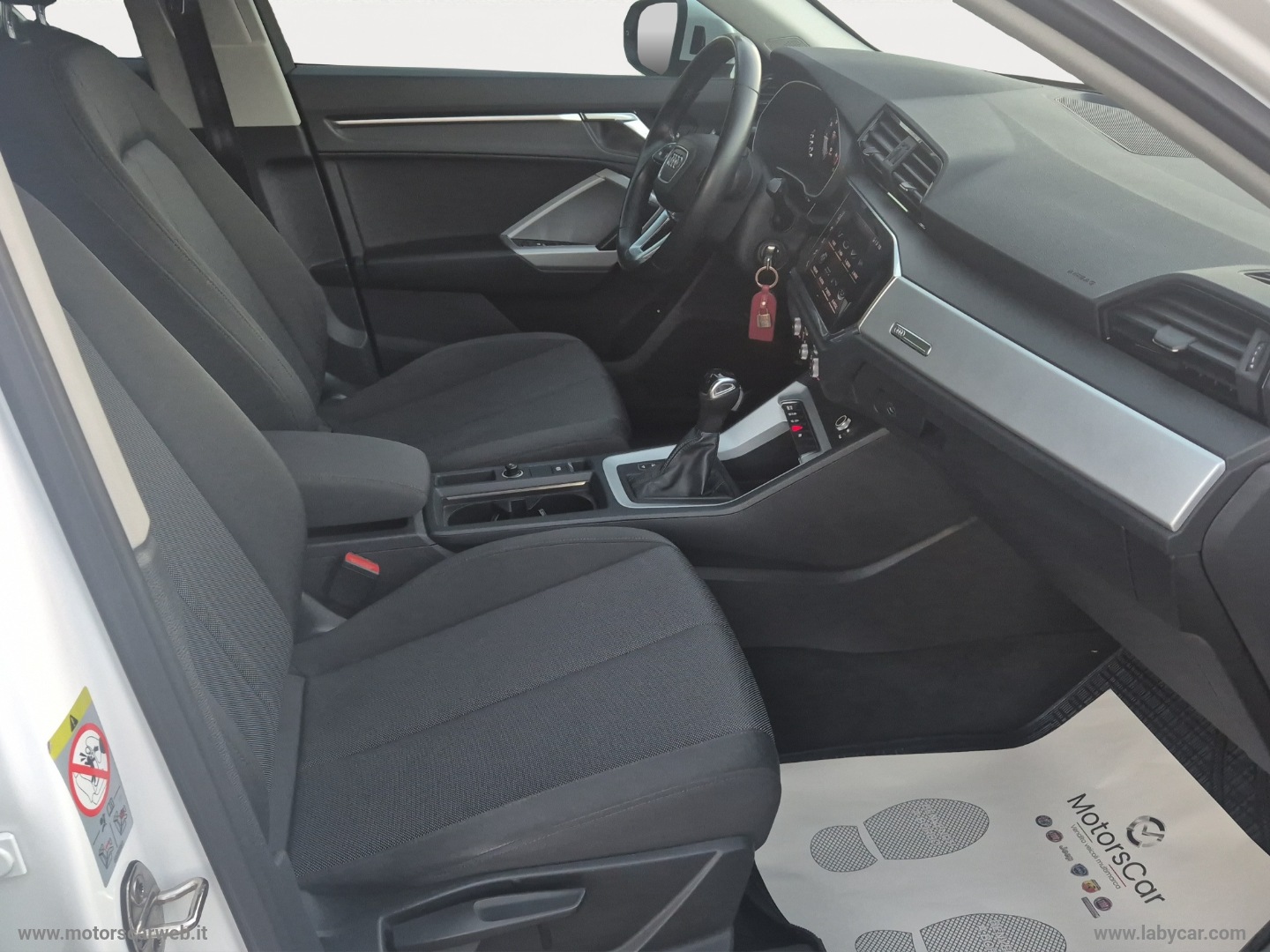 Q3 SPB 35 TDI S tronic Business Plus - immagine 18